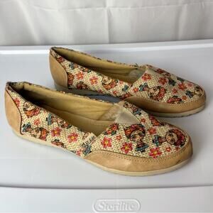 Frida Kahlo Canvas Flats Size 9.5 Art to Wear Slip-On Art Teacher Shoes Iconic